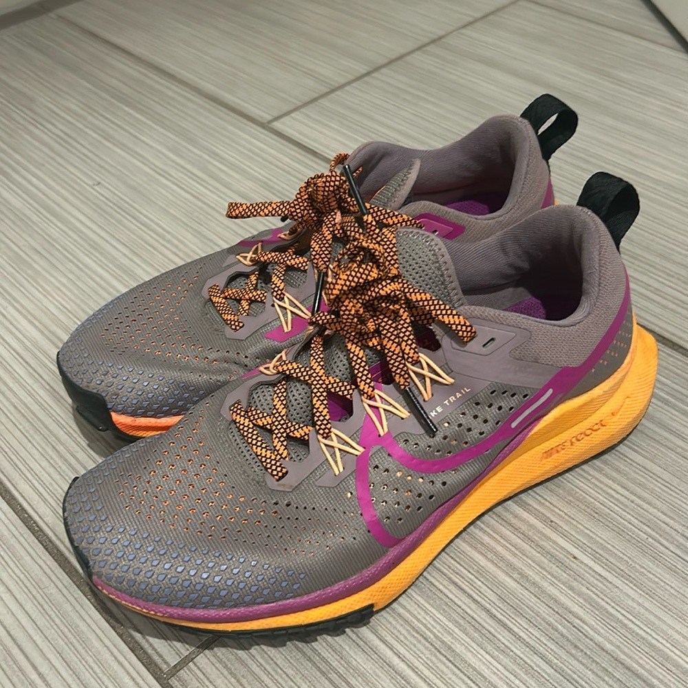 Nike shoes